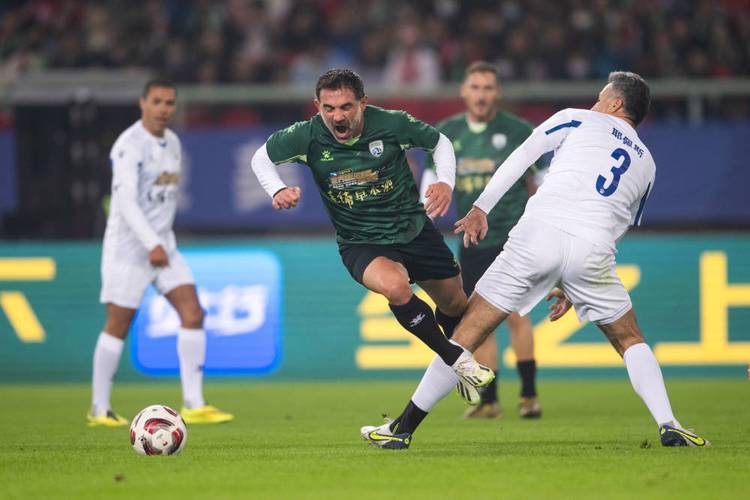 斯更多的比 斯更多的比