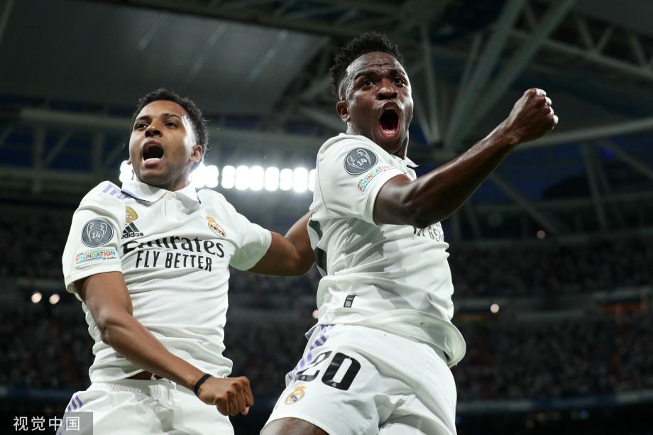 本场比赛约 本场比赛约